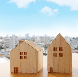 8月夏季休業のお知らせ